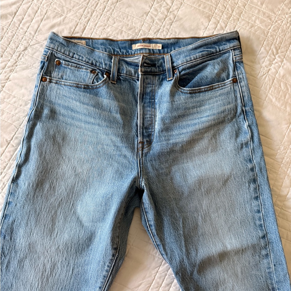 Levi's Women's wedgie straight- Light Blue